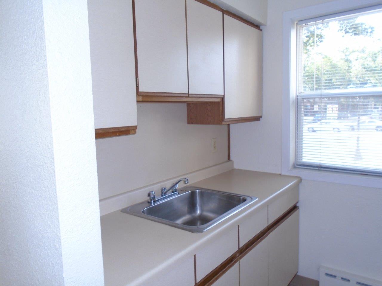 Charles Apartments Image 2